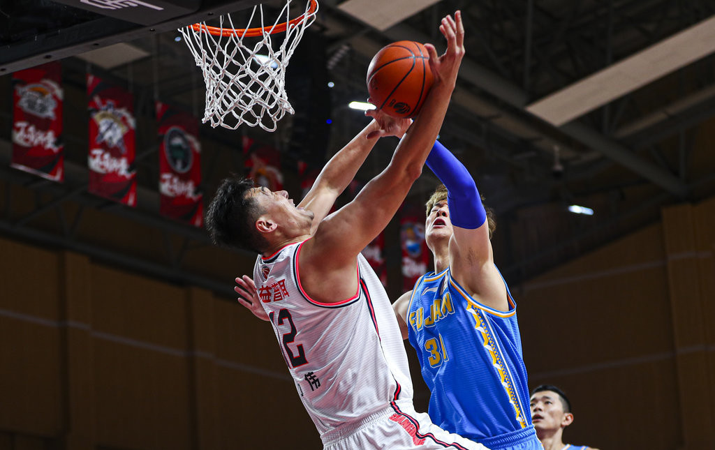 多次换帅后表现崭露头角,士气高涨的简单介绍 多次换帅后表现崭露头角,士气高涨的简单介绍