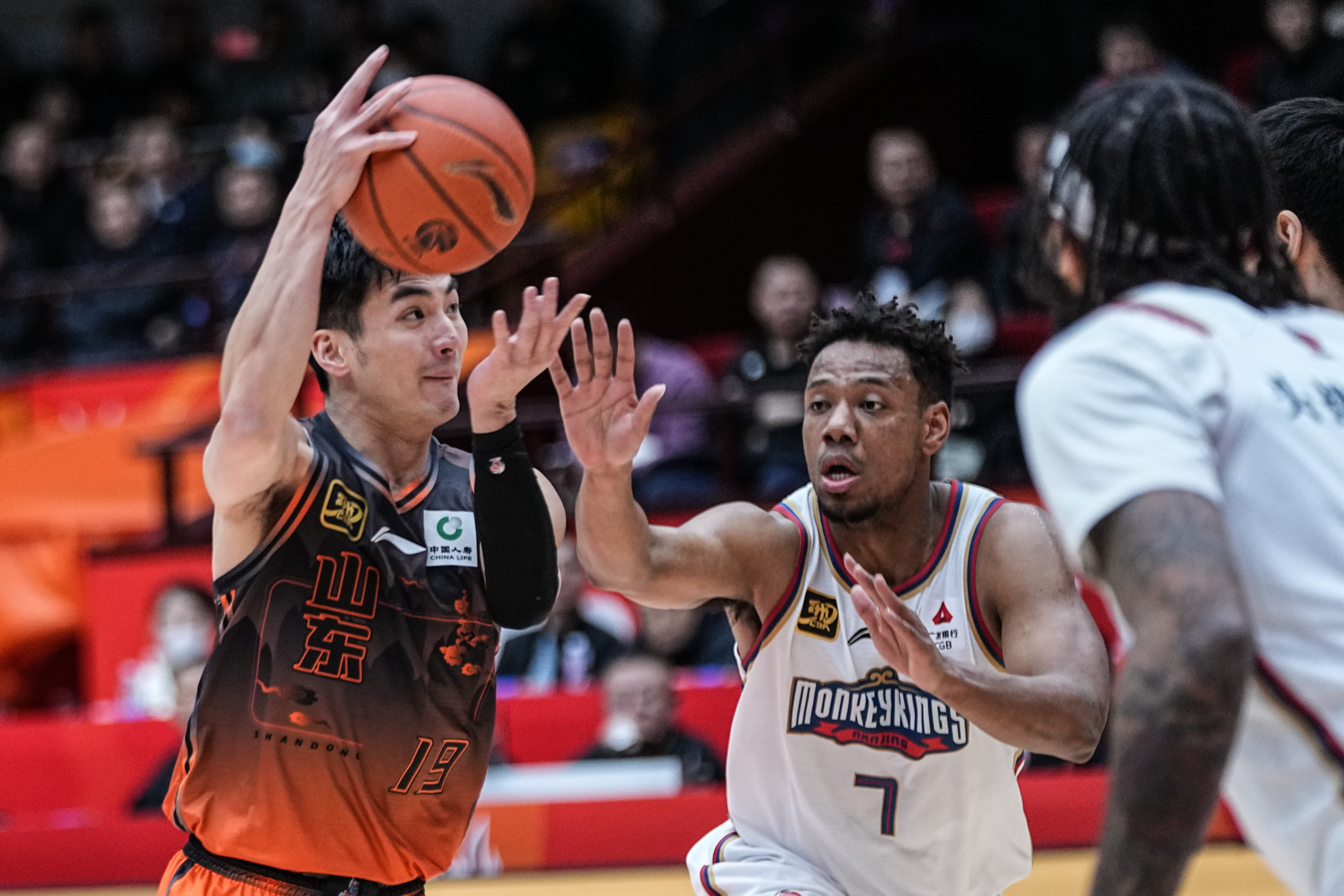 九游娱乐首页-山东队主场惨败，遭到对手双杀的简单介绍