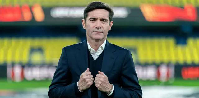 关于比利亚雷亚尔中场发威，助球队逆转胜利的信息