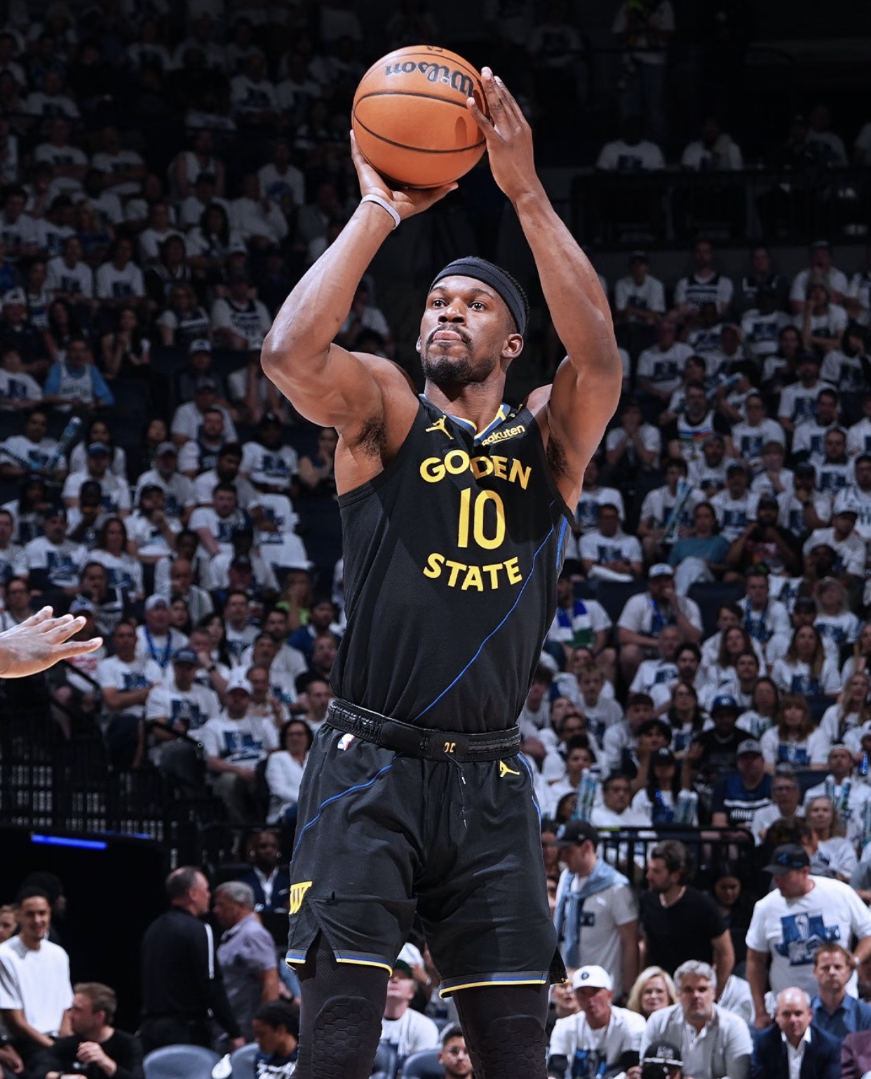 包含勇士中锋展现统治力,内线强力碾压对手获得胜利!的词条 包含勇士中锋展现统治力,内线强力碾压对手获得胜利!的词条