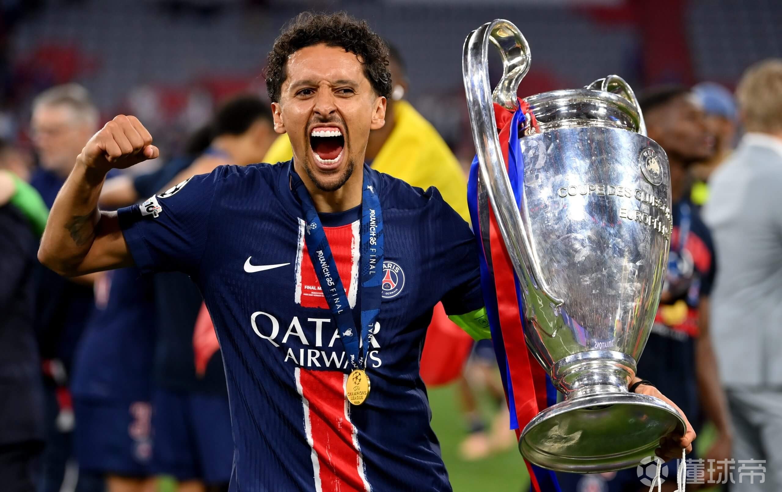 包含巴黎圣日耳曼队员展现出色表现的词条