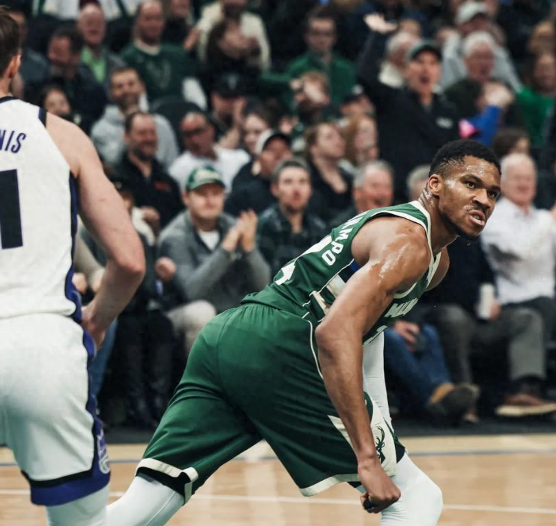 雄鹿客场战胜黄蜂，安特托昆博狂砍分的简单介绍