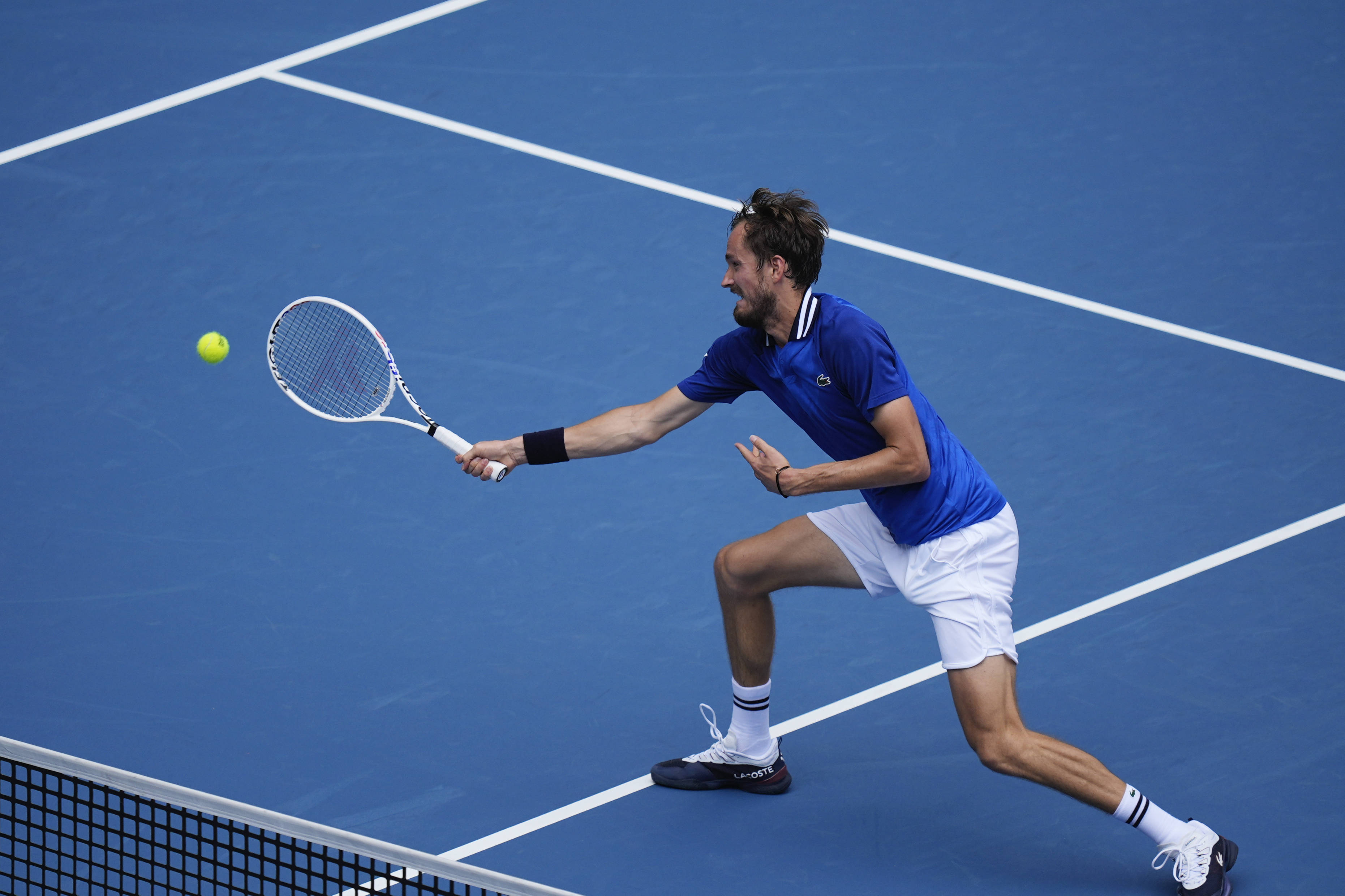 九游VIP-意大利网球队轻取美国网球队，梅德韦杰夫打破历史纪录的简单介绍