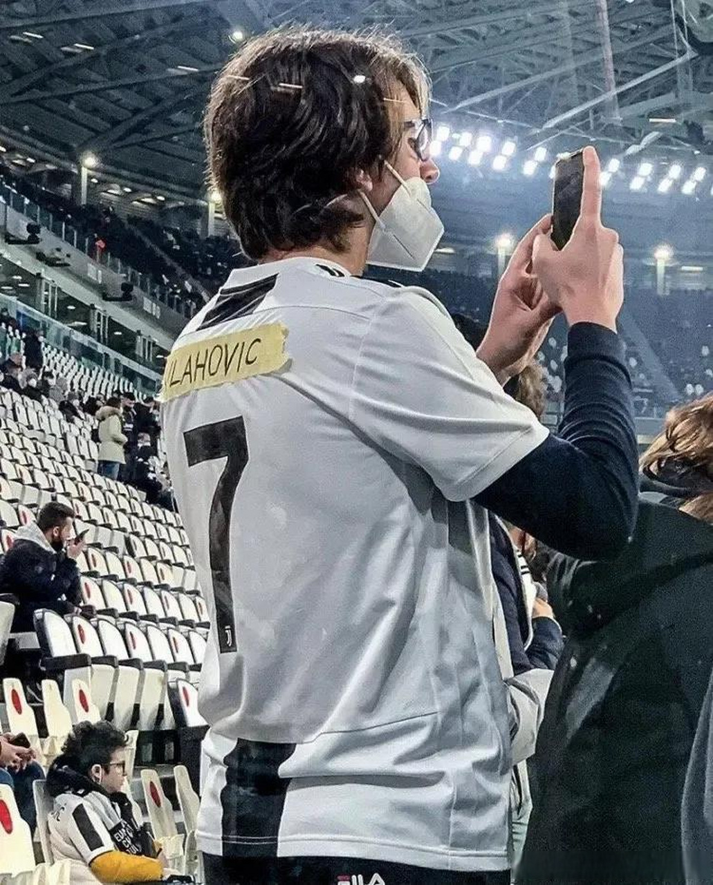 九游官网-哥伦比亚逆转葡萄牙，弗拉霍维奇高光表现的简单介绍