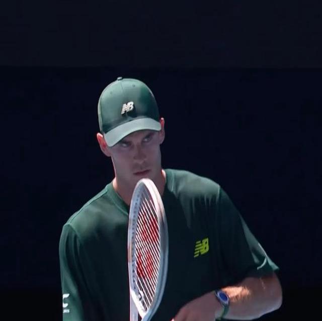 九游游戏-澳网轻取年终总决赛，兹维列夫关键制胜的简单介绍