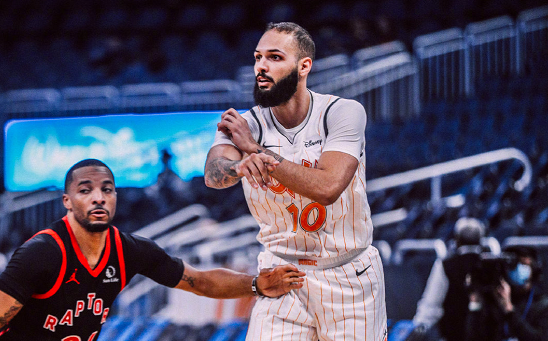 九游体育直播-包含公牛翻盘魔术，范弗利特惊艳四座的词条